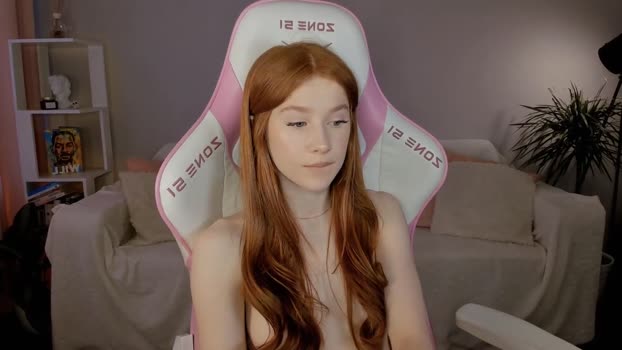 leahsthetics 18-10-2024 Pretty Female